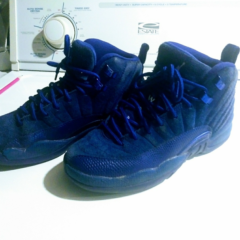 Jordans size 4.5 in boys